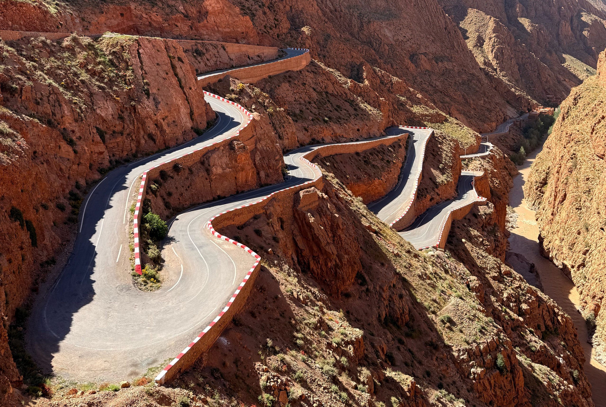 Carretera mitica por la garganta del Dades - DS8 Rally Experience