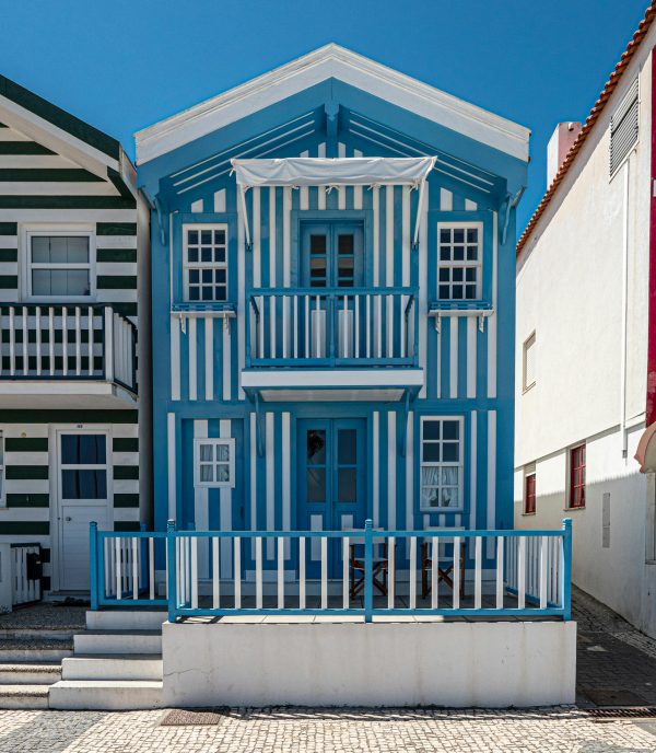 Casa de colores de la Costa de Aveiro