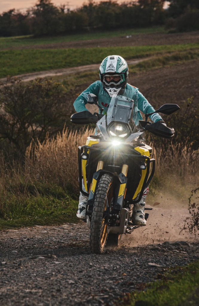 Piloto sobre Voge DSX 800